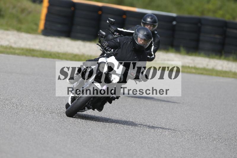 /Archiv-2024/17 01.05.2024 Speer Racing ADR/Schnuppertraining